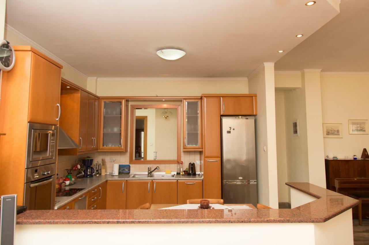 Veta'S Spacious Central Apartment 塞雷 外观 照片
