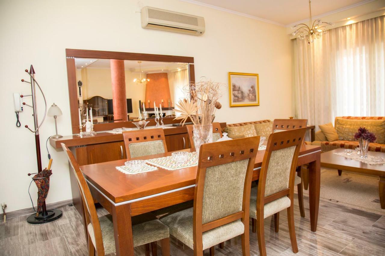 Veta'S Spacious Central Apartment 塞雷 外观 照片
