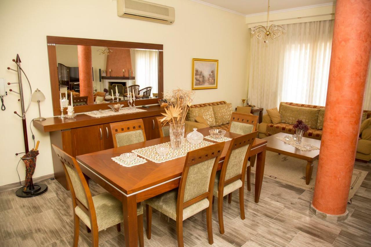 Veta'S Spacious Central Apartment 塞雷 外观 照片